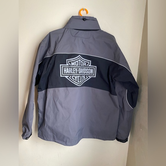 Harley Davidson Fall/Spring jacket - Picture 3 of 12